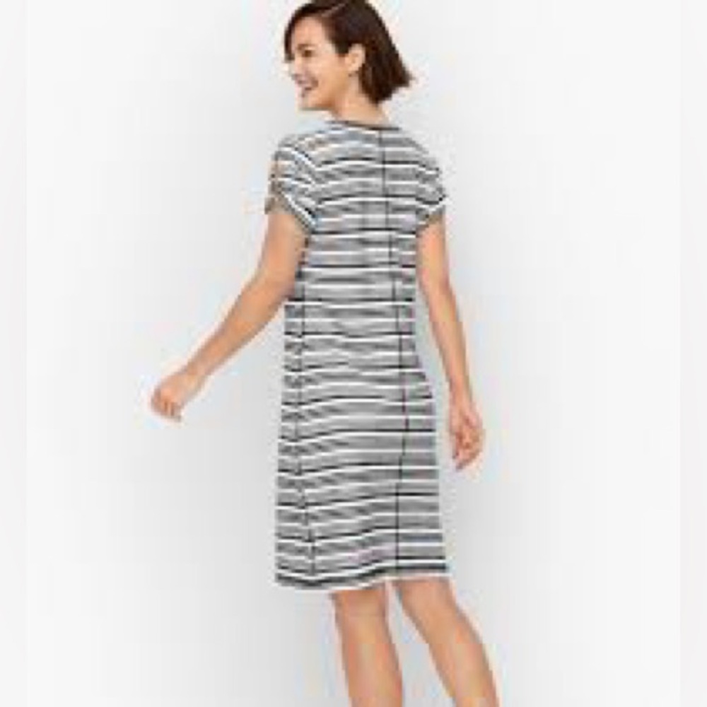 Talbots NWOT black and white with twisted short sleeves dress size MP